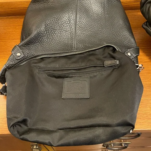 Coach Penelope 2010 Black Pebbled Leather Shoulder Bag - Picture 10 of 11